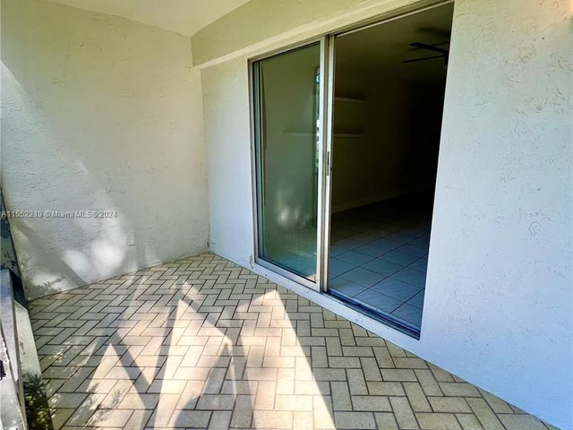 5080 SW 64th Ave # 107, Davie FL 33314