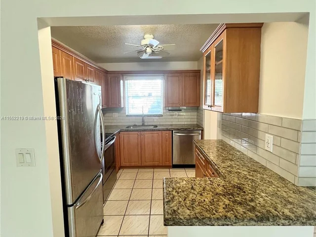 5080 SW 64th Ave # 107, Davie FL 33314