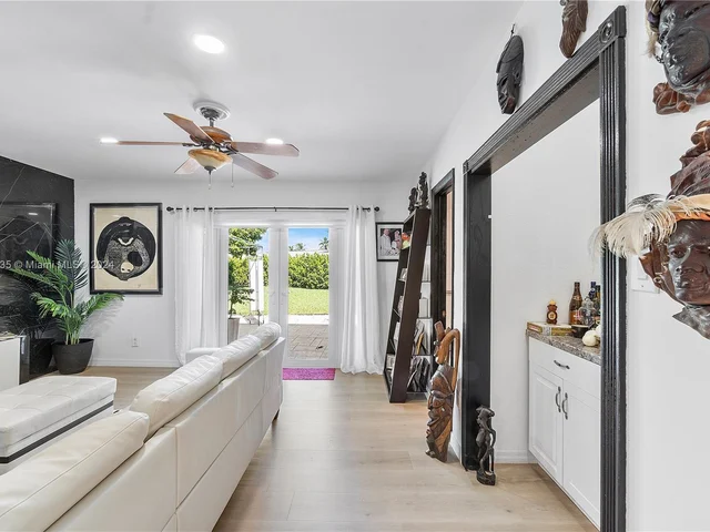 12555 SW 31st St, Miami FL 33175