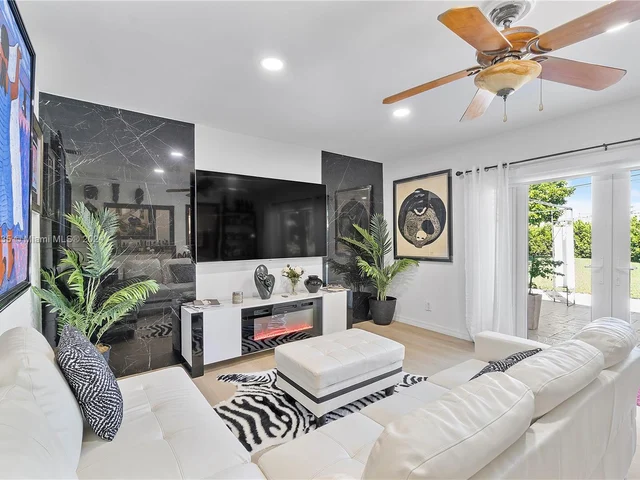 12555 SW 31st St, Miami FL 33175