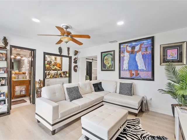 12555 SW 31st St, Miami FL 33175