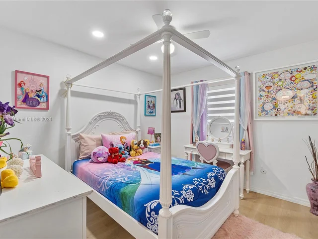 12555 SW 31st St, Miami FL 33175