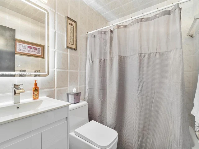 12555 SW 31st St, Miami FL 33175