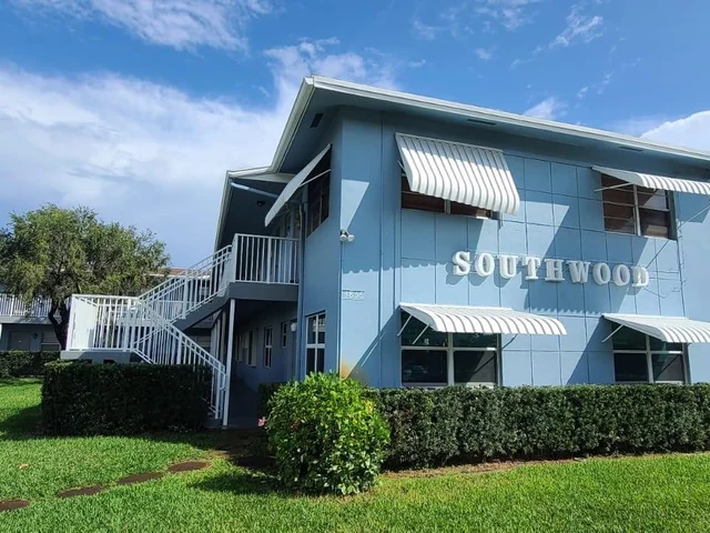 3856 S Cir Dr # 8, Hollywood FL 33021