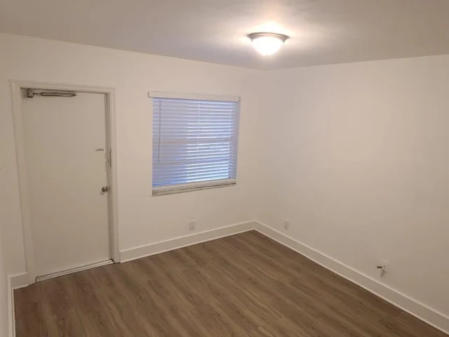 3856 S Cir Dr # 8, Hollywood FL 33021