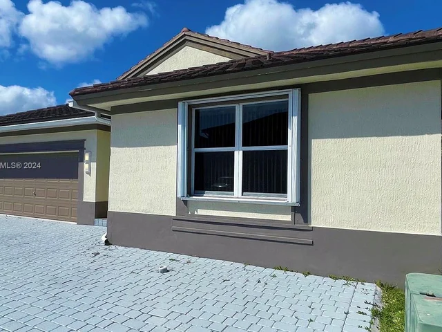 22912 SW 115 ct, Miami FL 33170
