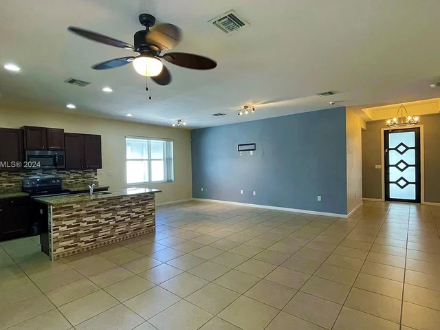 22912 SW 115 ct, Miami FL 33170