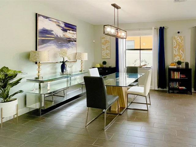 4919 NW 51st Ter, Tamarac FL 33319