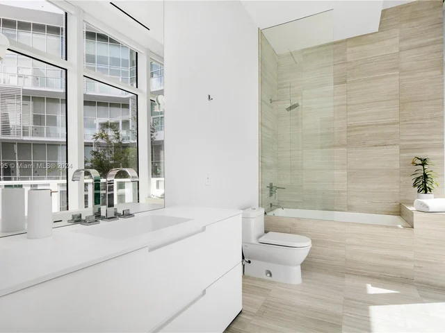 4701 N Meridian Ave # 208, Miami Beach FL 33140