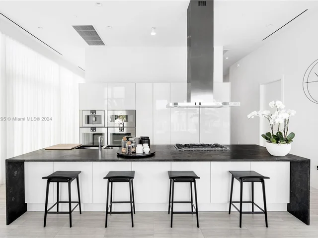 4701 N Meridian Ave # 208, Miami Beach FL 33140