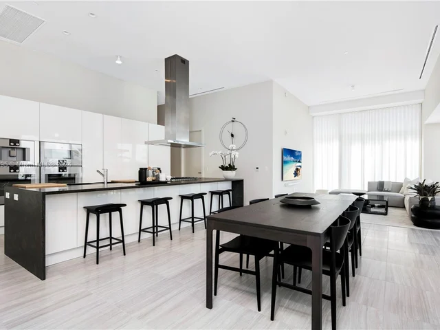 4701 N Meridian Ave # 208, Miami Beach FL 33140