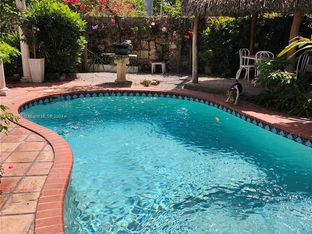 3940 Main Hwy, Miami FL 33133