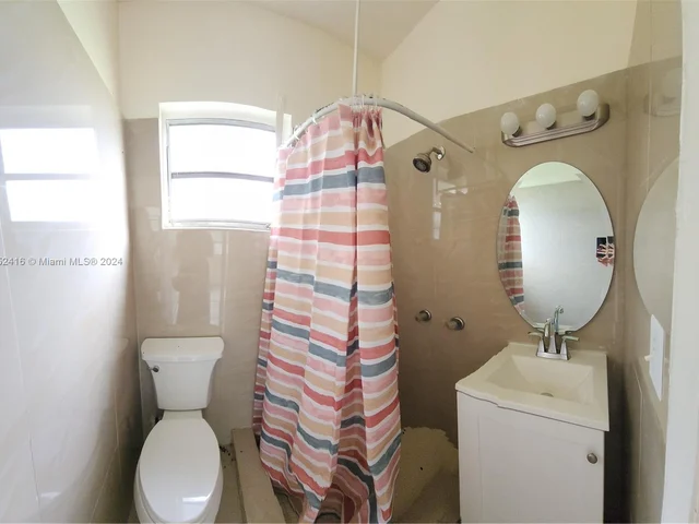 1030 NW 106th St, Miami FL 33150