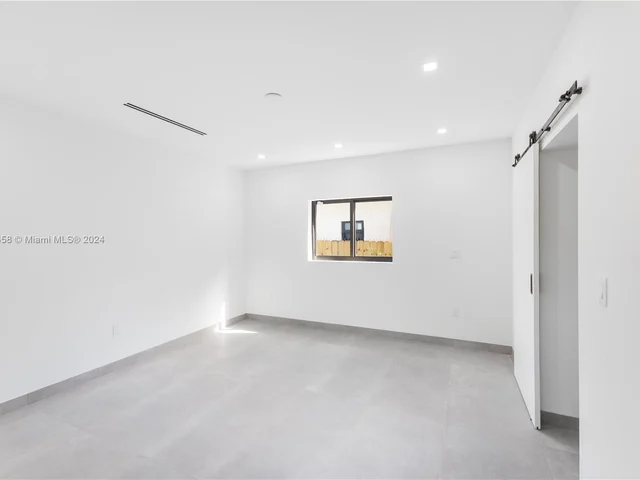 2453 SW 23rd St # 0, Miami FL 33145