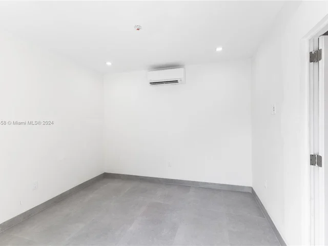 2453 SW 23rd St # 0, Miami FL 33145