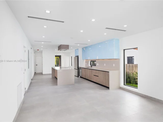 2453 SW 23rd St # 0, Miami FL 33145