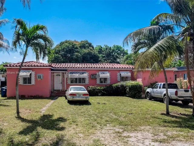220 NW 145th St, Miami FL 33168