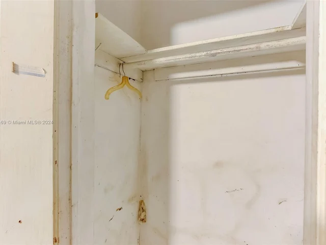 220 NW 145th St, Miami FL 33168