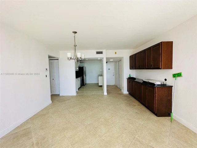 20301 W Country Club Dr # 729, Aventura FL 33180