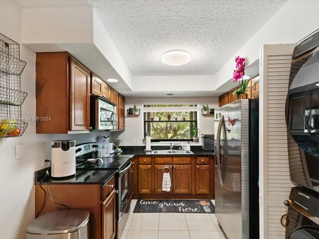 2295 Lena Ln # 2295, West Palm Beach FL 33415