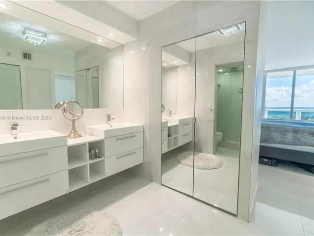 20515 E Country Club Dr # 2244, Aventura FL 33180