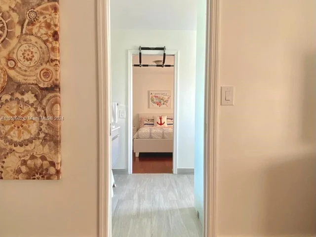 6218 NW 113th Pl, Doral FL 33178