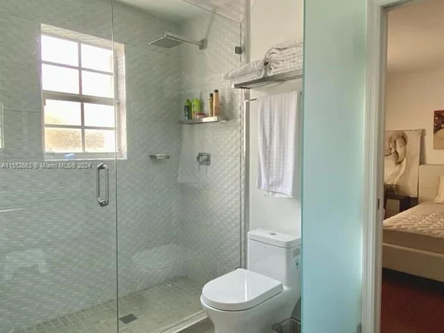 6218 NW 113th Pl, Doral FL 33178