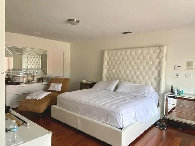 6218 NW 113th Pl, Doral FL 33178