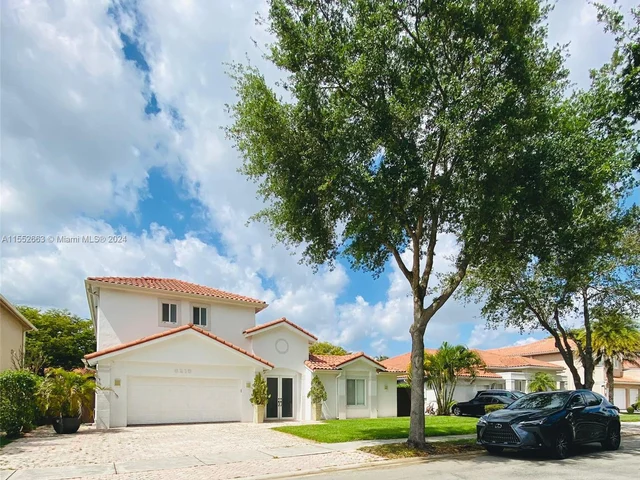 6218 NW 113th Pl, Doral FL 33178