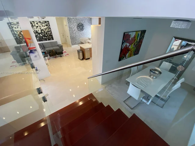 6218 NW 113th Pl, Doral FL 33178