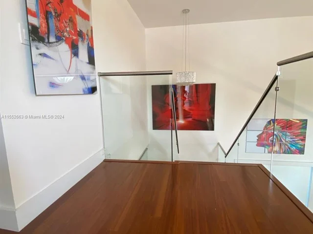 6218 NW 113th Pl, Doral FL 33178