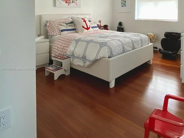 6218 NW 113th Pl, Doral FL 33178