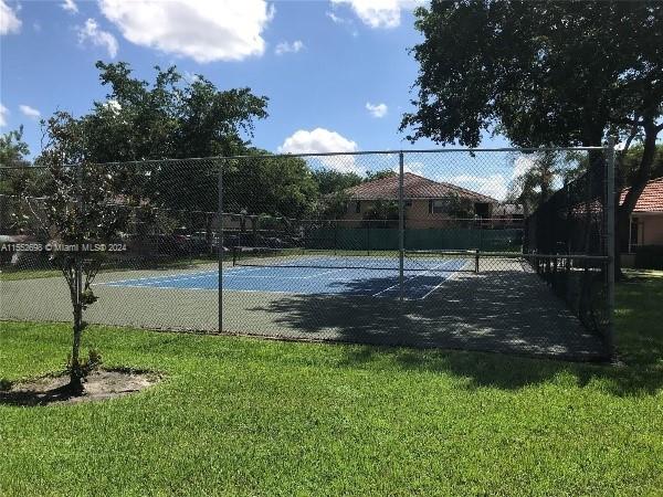 10457 NW 8th St # 105, Pembroke Pines FL 33026