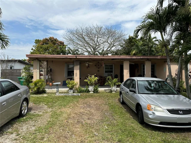 10025 SW 51st Ter, Miami FL 33165