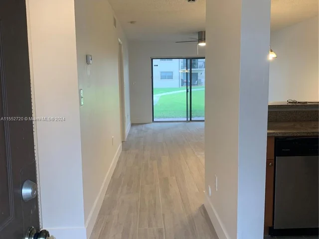 9858 Nob Hill Ln # 9858, Sunrise FL 33351