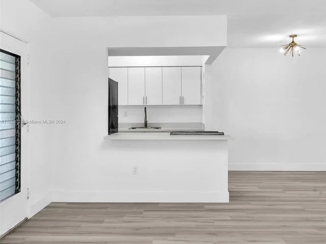 10190 E Bay Harbor Dr # 7E, Bay Harbor Islands FL 33154