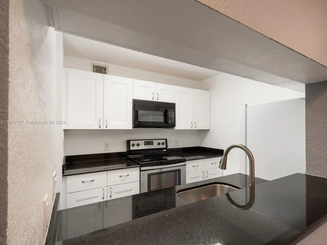 4281 W Mcnab Rd # 28, Pompano Beach FL 33069