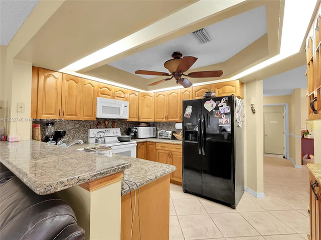 3710 NW 19th St, Coconut Creek FL 33066