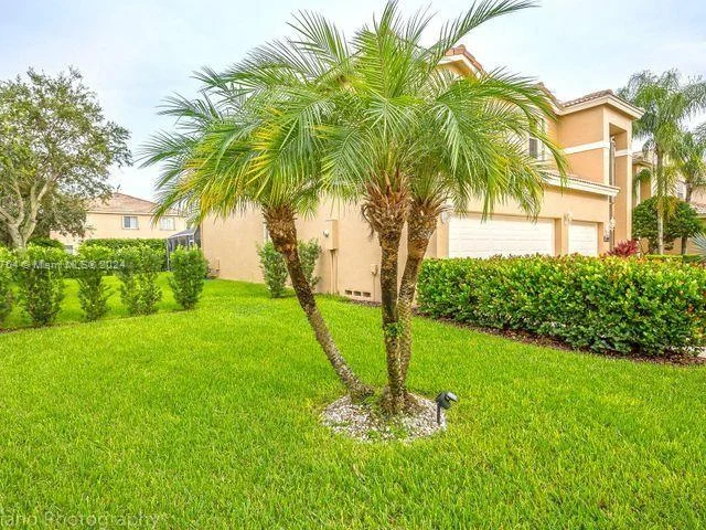 5289 NW 112th Way, Coral Springs FL 33076
