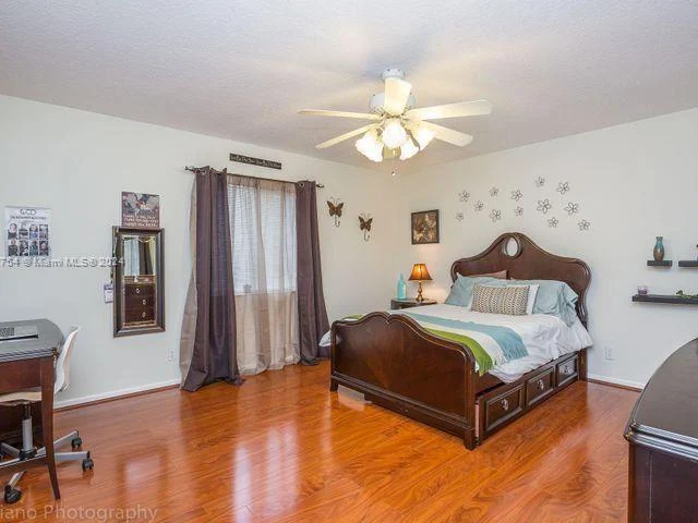 5289 NW 112th Way, Coral Springs FL 33076