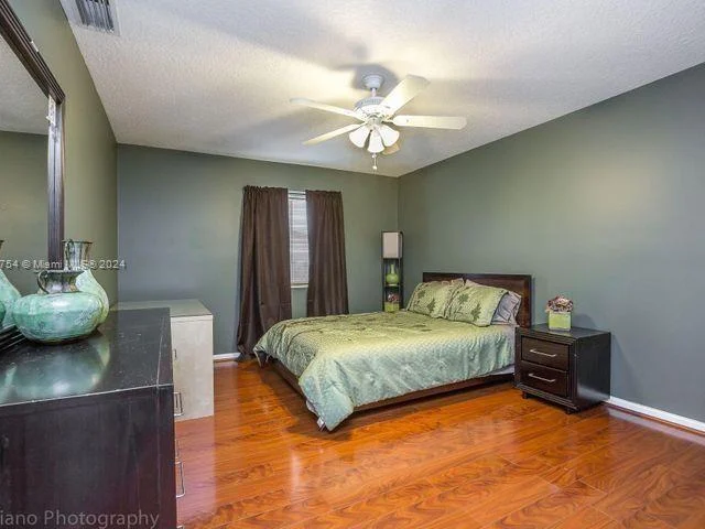 5289 NW 112th Way, Coral Springs FL 33076