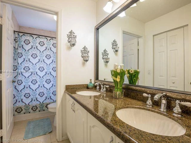 5289 NW 112th Way, Coral Springs FL 33076