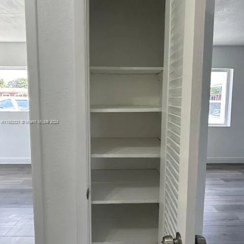 581 NW 184th Ter, Miami Gardens FL 33169