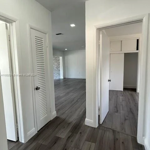 581 NW 184th Ter, Miami Gardens FL 33169