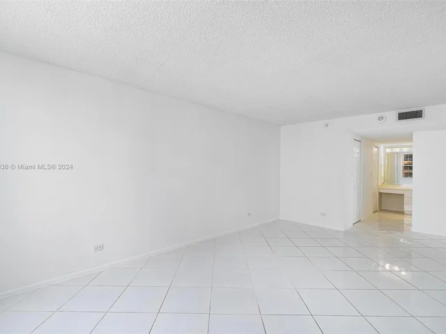 230 174th St # 1912, Sunny Isles Beach FL 33160