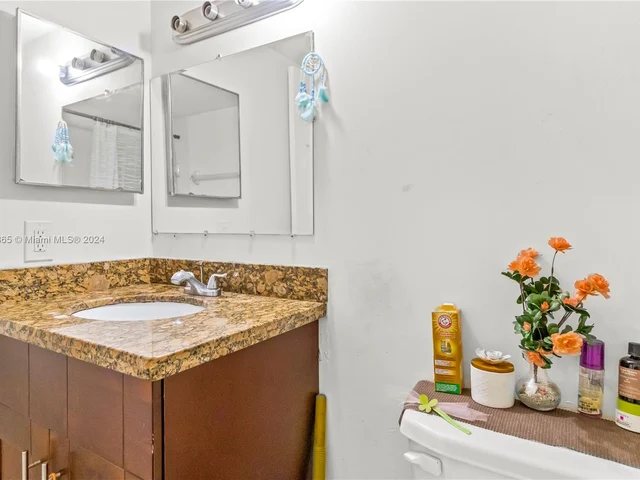 2900 NW 42nd Ave # A302, Coconut Creek FL 33066