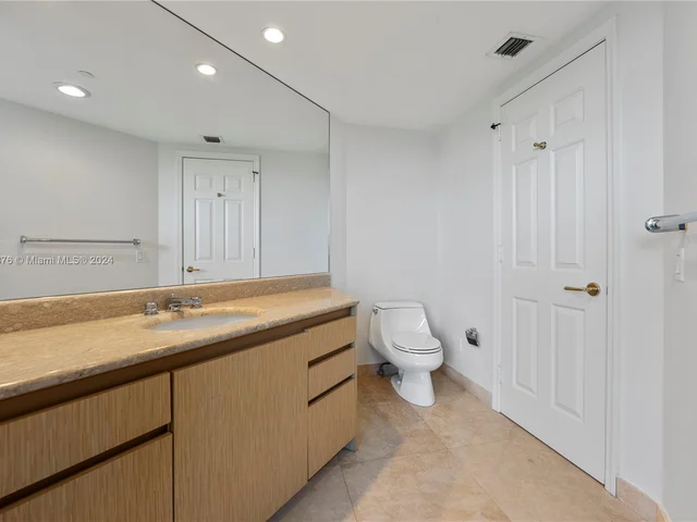 1643 Brickell Ave # 1002, Miami FL 33129