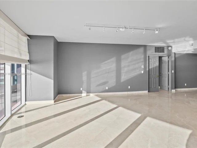 1643 Brickell Ave # 1002, Miami FL 33129