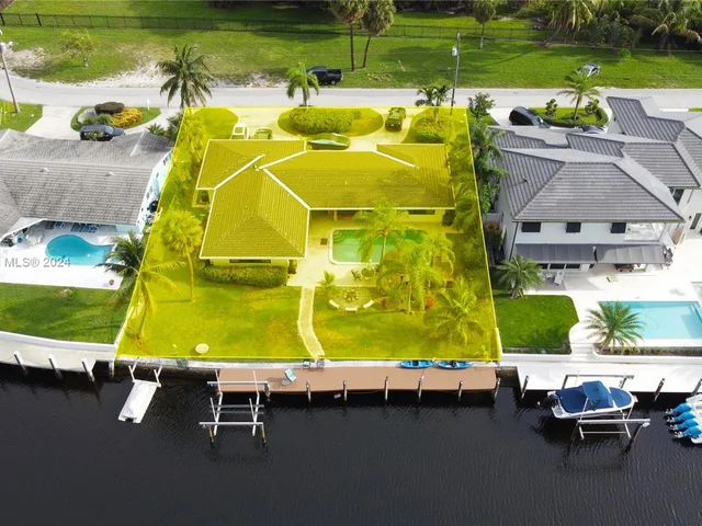 2880 NE 23rd Pl, Pompano Beach FL 33062