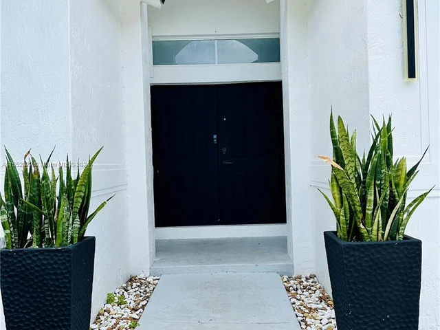 14532 SW 160th Ct, Miami FL 33196